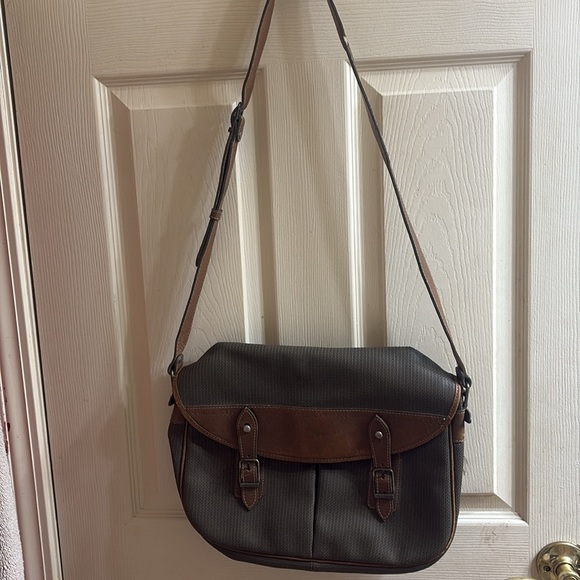 Vintage and Charles Jourdan Actif Paris bag
Size: 11’’ X 14’’ - Picture 2 of 10